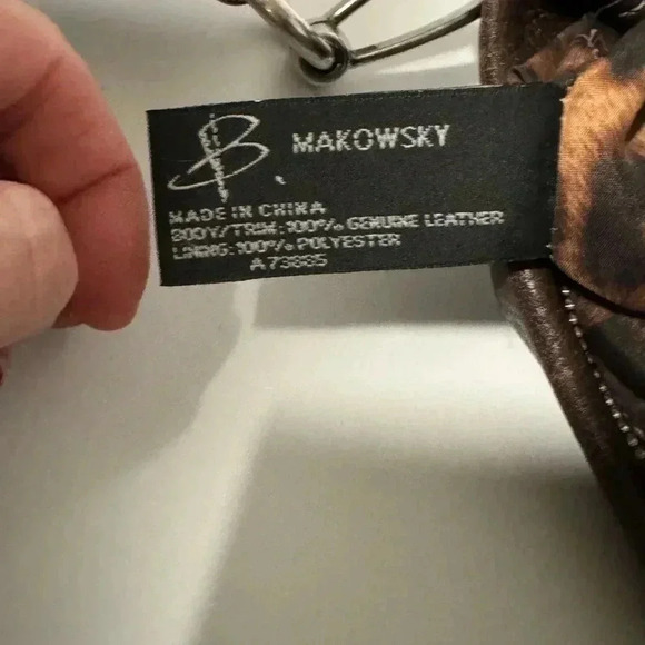 b makowsky crossbody purse - Picture 8 of 11